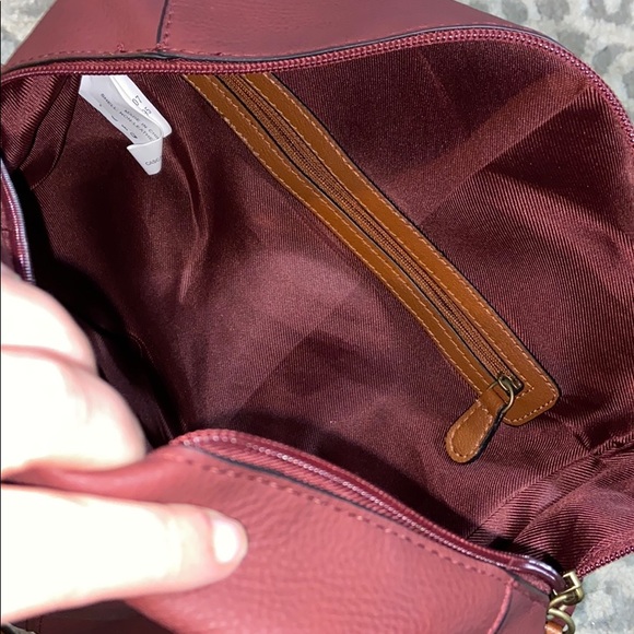 Dark red crossbody purse - Picture 3 of 4